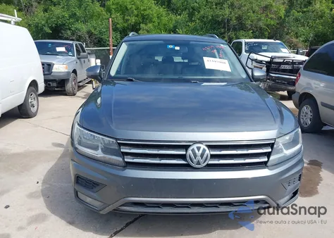 2018 Volkswagen Tiguan 2.0T Se/2.0T Sel z USA, uszkodzony, nr VIN 3VV3B7AX9JM023420